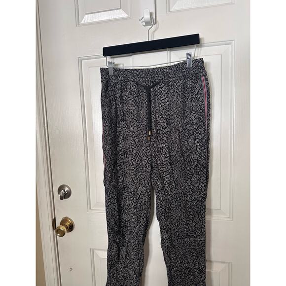 Anthropologie Black Floral Jogger Pants with Tuxedo Stripe Size Small - Picture 4 of 6